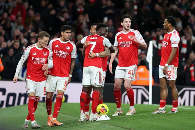 Arsenal v Wolverhampton Wanderers 13 December 2025 London - Premier League Football - Arsenal FC v Wolverhampton Wanderers - Arsenal players celebrate the winning goal; Martin Odegaard, Piero Hincapie, Bukayo Saka, Gabriel Jesus of Arsenal, Declan Rice of Arsenal and Jurrien Timber - (Photo by Mark Leech). London UK Copyright: xMarkxLeechxOffside