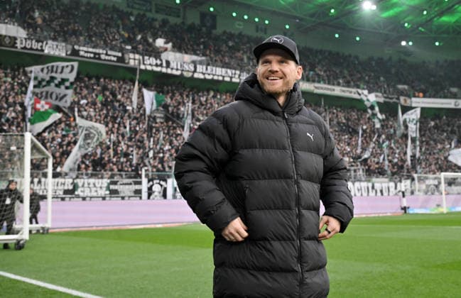 Trainer Eugen Polanski (Borussia Moenchengladbach) 13.12.2025, Fussball 1. Bundesliga, Saison 2025 2026, 14. Spieltag, Borussia Mönchengladbach - VfL Wolfsburg 1:3 DFL regulations prohibit any use of photographs as image sequences and or quasi-video Moenchengladbach Borussia Park Nordrhein Westfalen Deutschland