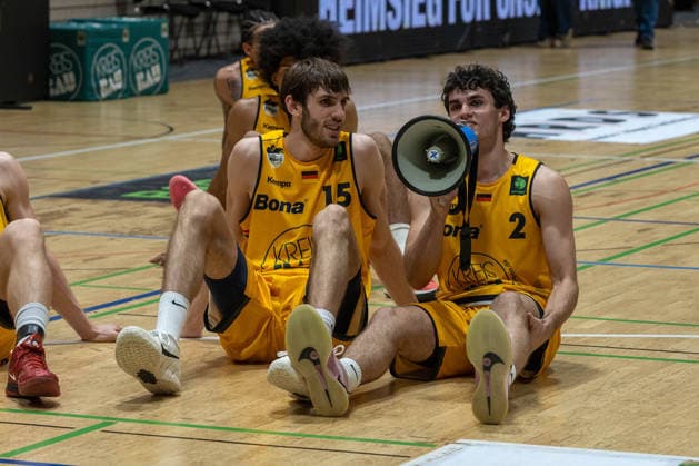 Nil Failenschmid Clavera (Bozic Estriche Knights Kirchheim, 15) Neil Schwanenberg (Bozic Estriche Knights Kirchheim, 02) GER, Bozic Estriche Knights Kirchheim vs. Phoenix Hagen, BARMER 2. Basketball Bundesliga, 12. Spieltag, Saison 2025 2026, 13.12.2025 GER, Bozic Estriche Knights Kirchheim vs. Phoenix Hagen, BARMER 2. Basketball Bundesliga, 12. Spieltag, Saison 2025 2026, 13.12.2025 Kirchheim an der Teck Copyright: xEibner-Pressefoto NinaxSanderx EP_NSR