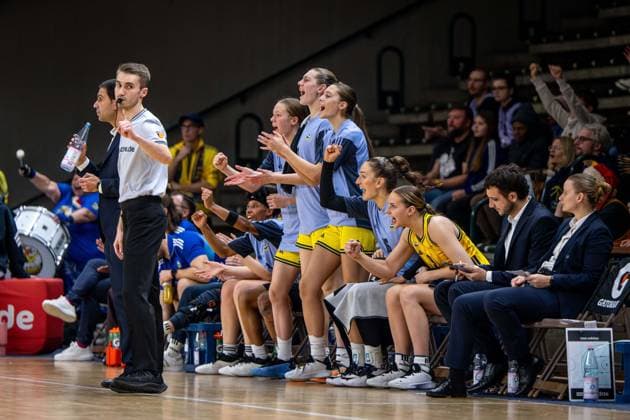 Basketball Berlin 13.12.2025 Saison 2025 2026 DBBL 1. Bundesliga Alba Berlin - TK Hannover Luchse Jubel Alba Rosalie Esser (Alba, No.22) Abby Muse (Alba, No.31) Greta Scholle (Alba, No.14) Lilli Schultze (Alba, No.16) Jo Raflo (Alba, No.09) und andere