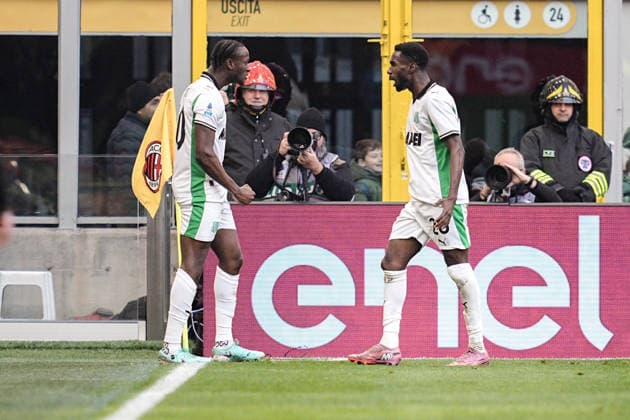 Sassuolo s Ismael Kone celebrates after scoring the 1-0 goal for his team during the Serie A soccer match between Milan and Sassuolo at the San Siro Stadium in Milan , north Italy - Sunday, December 14, 2025. - Soccer .  Copyright: xMarcoxAlpozzi LaPressex