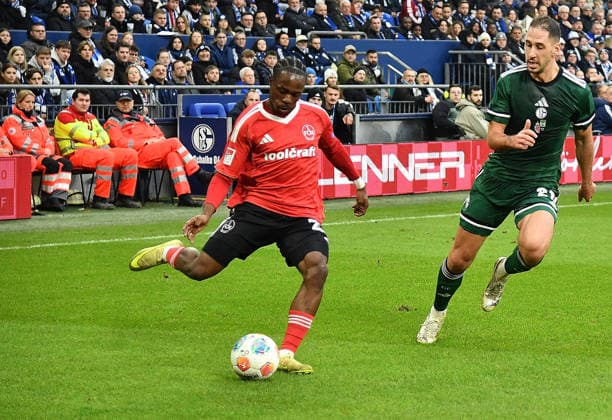 14.12.2025, xhbx, Fussball 2.Bundesliga, FC Schalke 04 - 1.FC Nürnberg v.l. Mohamed Ali Zoma (1.FC Nuernberg) (DFL DFB REGULATIONS PROHIBIT ANY USE OF PHOTOGRAPHS as IMAGE SEQUENCES and or QUASI-VIDEO) Gelsenkirchen