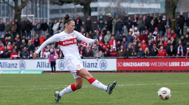 BAU 14.12.2025 Stuttgart Fußball Frauen VfB Stuttgart vs. SC Sand, Tor zum 2:0 von Torschützin Nicole Billa (VfB)