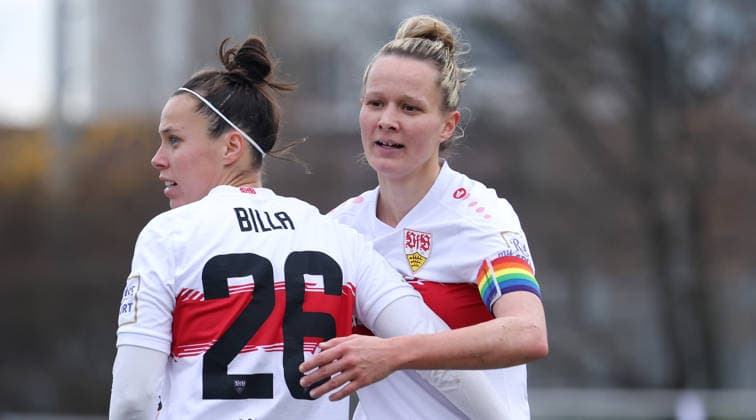 BAU 14.12.2025 Stuttgart Fußball Frauen VfB Stuttgart vs. SC Sand, Torschützin Nicole Billa (VfB) und Jana Beuschlein (VfB) jubeln über das Tor zum 2:0