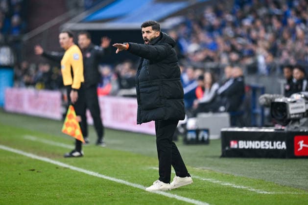 14.12.2025, Fussball, 2. Bundesliga, Saison 2025 2026, 16. Spieltag, FC Schalke 04 - 1.FC Nürnberg, Trainer Miron Muslic (FC Schalke 04) xRHR-FOTO YYx
