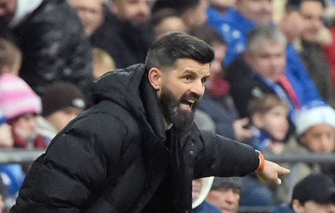 14.12.2025, xhbx, Fussball 2.Bundesliga, FC Schalke 04 - 1.FC Nürnberg v.l. Trainer Miron Muslic (FC Schalke 04) (DFL DFB REGULATIONS PROHIBIT ANY USE OF PHOTOGRAPHS as IMAGE SEQUENCES and or QUASI-VIDEO) Gelsenkirchen