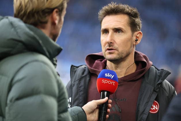 Cheftrainer Miroslav Klose (1.FC Nürnberg) beim Spiel der 2. Bundesliga (Saison 2025 26) FC Schalke 04 - 1. FC Nürnberg Copyright: Thomas Pakusch