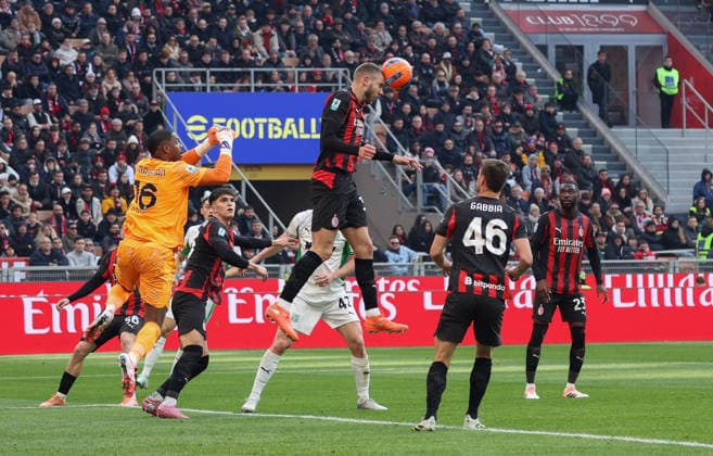 Foto IPP Roberto Bregani Milano 14-12-2025 Calcio Campionato di Serie A 2025 2026, Milan- Sassuolo Nella foto Strahinja Pavlovic del Milan. Italy Photo Press World Copyright. italy ITALY  Copyright: xR4924_italyphotopressx