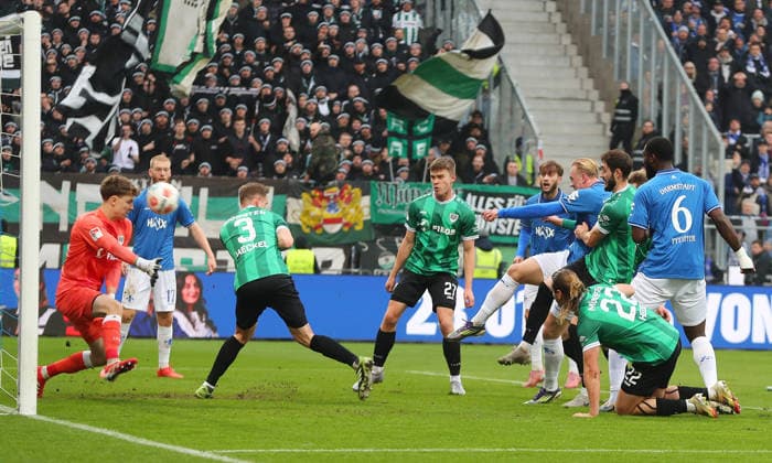 14.12.2025, xtvx, Fussball 2.Bundesliga, SV Darmstadt 98 - Preußen Münster v.l. Torschuss, has a shot on goal Isac Lidberg (SV Darmstadt 98) (DFL DFB REGULATIONS PROHIBIT ANY USE OF PHOTOGRAPHS as IMAGE SEQUENCES and or QUASI-VIDEO) Darmstadt