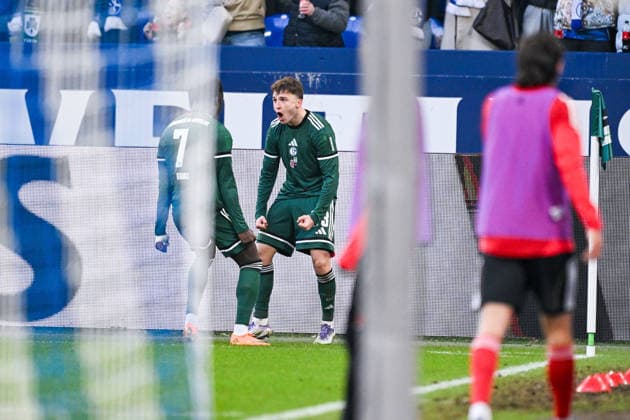 14.12.2025, Fussball, 2. Bundesliga, Saison 2025 2026, 16. Spieltag, FC Schalke 04 - 1.FC Nürnberg, Vitalie Becker (FC Schalke 04) freut sich über das Tor zum 1:0, xRHR-FOTO YYx