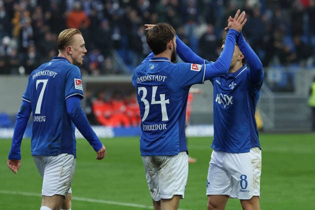 2025.12.14 xjfx 2.Bundesliga SV Darmstadt 98 - SC Preussen Muenster v.l., Isac Alexi Sivert Lidberg (SV Darmstadt 98), Kilian Julian Corredor (SV Darmstadt 98), Luca Marseiler (SV Darmstadt 98) Torjubel, Goal celebration, celebrate the goal (DFL DFB REGULATIONS PROHIBIT ANY USE OF PHOTOGRAPHS as IMAGE SEQUENCES and or QUASI-VIDEO)