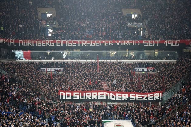 Fans des 1.FC Nürnberg beim Spiel der 2. Bundesliga (Saison 2025 26) FC Schalke 04 - 1. FC Nürnberg Copyright: Thomas Pakusch