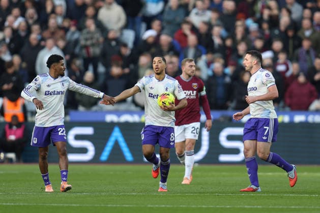 Youri Tielemans of Aston Villa takes the ball towards the centre pitch after an own goal by Konstantinos Mavropanos of West Ham United during the Premier League match between West Ham and Aston Villa at London Stadium in London, England (Photo by Alexander Canillas Sports Press Photo) Copyright: xAlexanderxCanillas SPPx Sportspressphoto_SPR73493