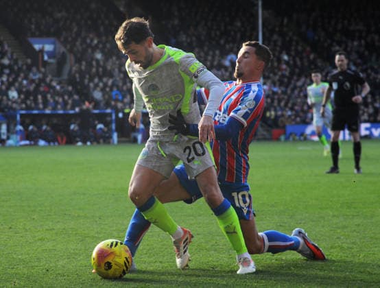 Football - 2025 2026 Premier League - Crystal Palace vs Manchester City - Selhurst Park- Sunday 14th December 2025 Bernardo Silva of Manchester City and Jeremy Pino of Palace 