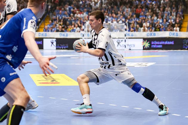 14.12.2025, xKWIx, Handball, Daikin Handball-Bundesliga (Daikin HBL), TBV Lemgo Lippe - THW Kiel, PHOENIX CONTACT arena: Elias Ellefsen a Skipagotu (THW Kiel 71) Photo: xKamilxWilkowskixPressefotoKochx NRW Deutschland