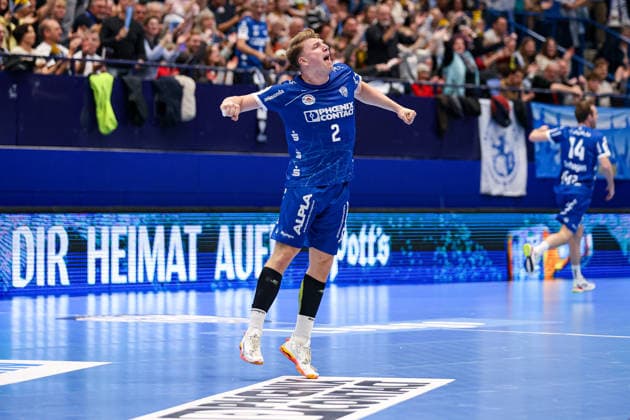 14.12.2025, xKWIx, Handball, Daikin Handball-Bundesliga (Daikin HBL), TBV Lemgo Lippe - THW Kiel, PHOENIX CONTACT arena: Torjubel nach dem Tor zum 9:9 durch Lukas Hutecek (TBV Lemgo Lippe 2) zum Zwischenzeitlichen Ausgleich Photo: xKamilxWilkowskixPressefotoKochx NRW Deutschland