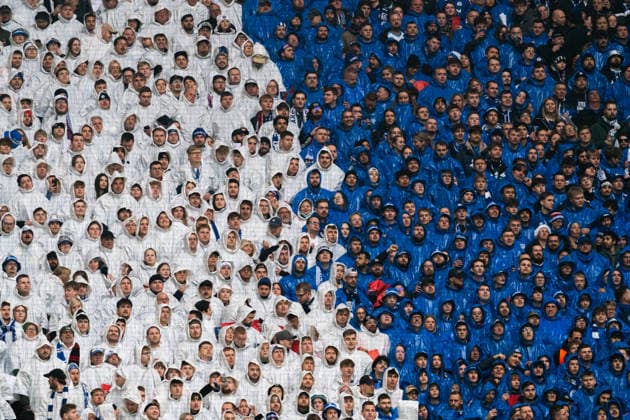 Deutschland: 2. Bundesliga 2025 26, 14. Spieltag - FC Schalke 04 vs. 1. FC Nürnberg - 14.12.2025 - Veltins-Arena (Gelsenkirchen, Nordrhein-Westfalen) Choreographie Fans