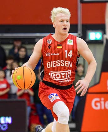 Luis König Figge 2.Bundesliga Pro A, 12. Spieltag, 46ers, Basketball, Basketball Saison 2025 2026, BBL, Deutschland, Gießen 46ers BBC Bayreuth, Gießen in rot, Herren, Bayreuth weiß