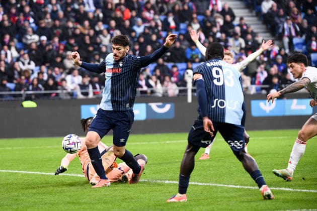 Olympique Lyonnais v Le Havre AC - Ligue 1 McDonald s 2025 2026 04 Gautier LLORIS (hac) during the Ligue 1 McDonald s match between Lyon and Le Havre at Groupama Stadium on December 14, 2025 in Lyon, France. Lyon France  Copyright: xFEPx 776348232