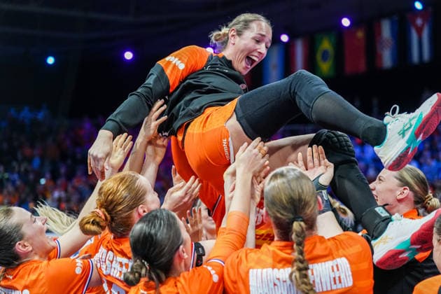 2025-12-14 Netherlands v France - IHF World Women s Handball Championship Bronze Medal Match ROTTERDAM, NETHERLANDS - DECEMBER 14: Lois Abbingh of The Netherlands during the IHF World Women s Handball Championship Bronze Medal Match match between Netherlands and France at Ahoy on December 14, 2025 in Rotterdam, Netherlands. Rotterdam Ahoy Netherlands Content not available for redistribution in The Netherlands directly or indirectly through any third parties. Copyright: xHenkxSeppenx