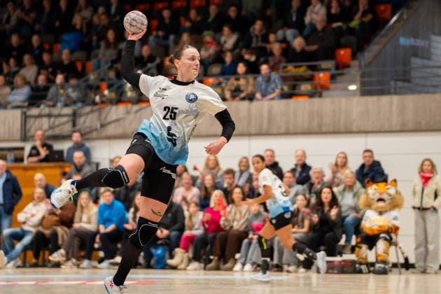 Handball I Frauen I Saison 2025-2026 I 2. Bundesliga I 8. Spieltag I VfL Waiblingen - Bergischer HC I 14.12.2025 Vakare Damuleviciute (25, Bergischer HC) im Wurf Waiblingen Rundsporthalle Baden-Württemberg Deutschland Copyright: xLobeca MaxxPetershansx