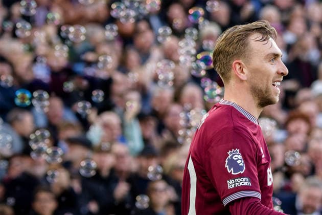 LONDON, ENGLAND - DECEMBER 14: Jarrod Bowen of West Ham celebrates goal during the Premier League match between West Ham United and Aston Villa at London Stadium on December 14, 2025 in London, England. SPO 