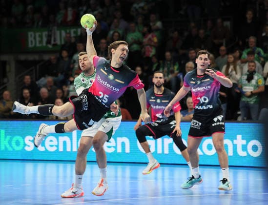 GER HBL Saison 2025 2026 FÜCHSE Berlin vs HSG Wetzlar, 14.12.25, Max-Schmeling-Halle, Berlin, Justin MÜLLER (HSG Wetzlar 25)