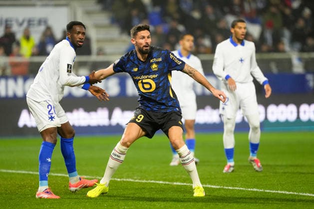 AJ Auxerre v Lille OSC - Ligue 1 McDonald s 2025 2026 20 Sinaly DIOMANDE (aja) - 09 Olivier GIROUD (losc) during the Ligue 1 McDonald s match between Auxerre and Lille at Stade Abbe Deschamps on December 14, 2025 in Auxerre, France. Auxerre France  Copyright: xFEPx 776348229