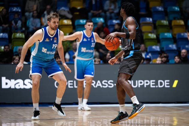 Till Pape (Frankfurt Skyliners, 19) GER, BBL, Frankfurt Skyliners vs. Science City Jena, SV Basketball, 1. Bundesliga, 10 Spieltag, Saison 2025 2026 14.12.2025 Eibner-Pressefoto Attila Ziga GER, BBL, Frankfurt Skyliners vs. Science City Jena, SV Basketball, 1. Bundesliga, 10 Spieltag, Saison 2025 2026 14.12.2025 Frankfurt am Main Copyright: xEibner-Pressefotox EP_AZA