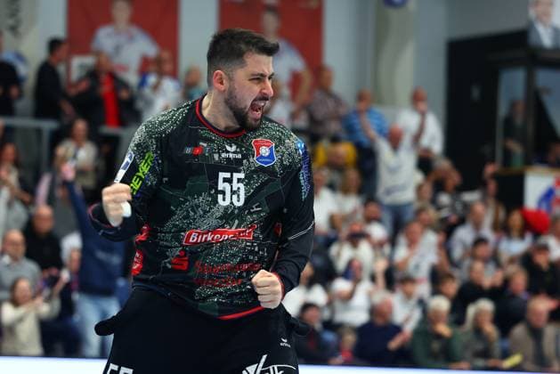 Yahav Shamir (TV Huettenberg, 55) GER, TV Huettenberg vs HSG Nordhorn-Lingen, 2. Handball-Bundesliga, 15. Spieltag, Spielzeit 2025 2026, 14.12.2025 GER, TV Huettenberg vs HSG Nordhorn-Lingen, 2. Handball-Bundesliga, 15. Spieltag, Spielzeit 2025 2026, 14.12.2025 Huettenberg Copyright: xEibner-Pressefoto RenexWeissx EP_RWS