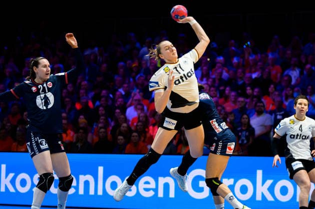 Handball, Frauen WM, Finale: Deutschland - Norwegen Viola Leuchter (Deutschland) Rotterdam Ahoy Arena Niederlande