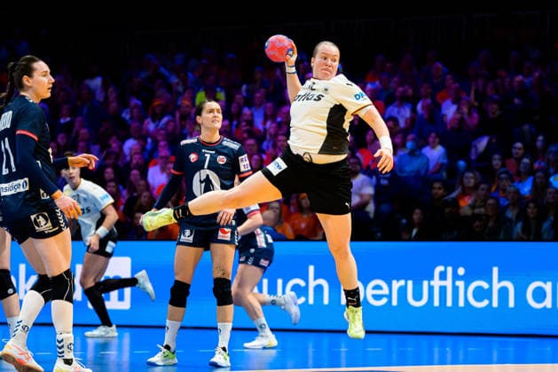 Handball, Frauen WM, Finale: Deutschland - Norwegen Lisa Antl (Deutschland) Rotterdam Ahoy Arena Niederlande