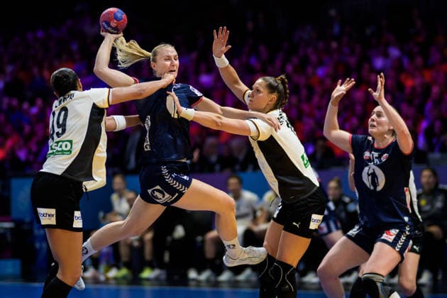 251214 Henny Ella Reistad of Norway during the IHF Women s World Championship, WM, Weltmeisterschaft final between Germany and Norway on December 14, 2025 in Rotterdam. Photo: Joel Marklund BILDBYRAN kod JM JM0758 bbeng handball handboll handball vm handball-vm handbolls-vm ihf handball world championship world handball championship 2025 world championship 2025 final tyskland norway norge germany dam Copyright: JOELxMARKLUND BB251214JM046