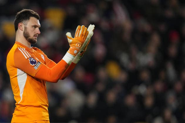 Premier League Brentford v Leeds United Lucas Perri of Leeds United during the Premier League match Brentford vs Leeds United at The Gtech Community Stadium, London, United Kingdom, 14th December 2025 (Photo by Harvey Murphy News Images) Copyright: xHarveyxMurphy NewsxImagesx