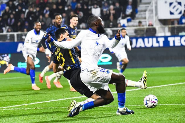 FOOTBALL : AJ Auxerre vs Lille OSC - Ligue 1 - JournÃ e 16 - 14 12 2025 Lassine Sinayoko (AJ Auxerre) AuxerreFrance  Copyright: xBaptistexAutissierx