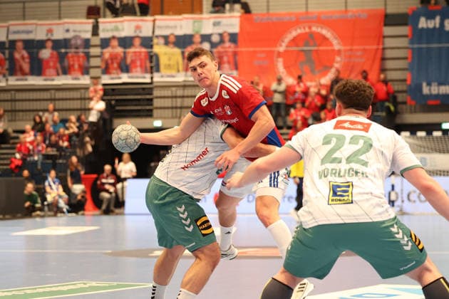 Handball Daikin Handball Bundesliga 2025 2026 - Handball Verein Hamburg vs. GWD Minden Eimantas Grimuta (Minden),Nicolaj Jï¿½rgensen Joergensen (Hamburg),Philipp Vorlicek (Minden), Sporthalle Hamburg Hamburg