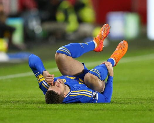 London, England, December 14 2025: Gabriel Gudmundsson (3 Leeds United) fouled by Dango Ouattara (19 Brentford) during the Premier League game between Brentford and Leeds United at Gtech Community Stadium in London, England. (Photo by Jay Patel Sports Press Photo SPP) Copyright: xJayxPatel SportsxPressxPhoto SPPx Sportspressphoto_SPR73711