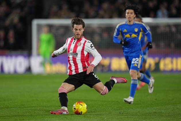 Premier League Brentford v Leeds United Mathias Jensen of Brentford during the Premier League match Brentford vs Leeds United at The Gtech Community Stadium, London, United Kingdom, 14th December 2025 (Photo by Harvey Murphy News Images) Copyright: xHarveyxMurphy NewsxImagesx
