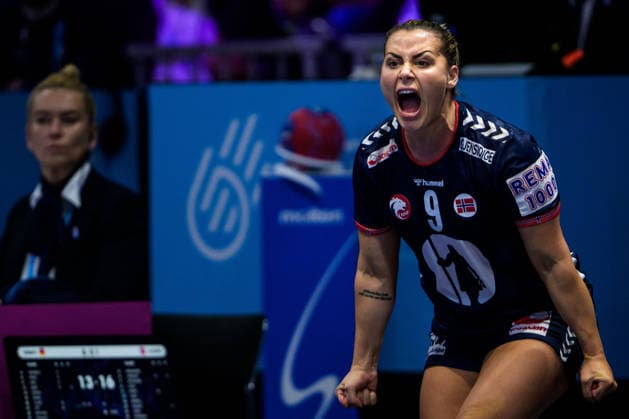 251214 Nora Mork of Norway celebrates during the IHF Women s World Championship, WM, Weltmeisterschaft final between Germany and Norway on December 14, 2025 in Rotterdam. Photo: Joel Marklund BILDBYRAN kod JM JM0758 bbeng handball handboll handball vm handball-vm handbolls-vm ihf handball world championship world handball championship 2025 world championship 2025 final tyskland norway norge germany dam jubel Copyright: JOELxMARKLUND BB251214JM054