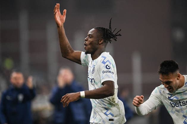 Yann Bisseck of Fc Inter celebrating after a goal during the Italian Serie A football match between Genoa Cfc and Inter FC Internazionale on December 14, 2025 at Luigi Ferraris stadium (also known as Marassi ) in Genova, Italy  Copyright: xTizianoxBallabio IPAxSportx xipa-agency.netx xx IPA_69151566 IPA_Agency_IPA69151566