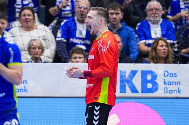 14.12.2025, xydrx, Handball, 1.HBL, VfL Gummersbach - SC Magdeburg, Schwalbe-Arena: Dominik Kuzmanovic (VfL Gummersbach 1) jubelnd Photo: xYannisxDreimannxPressefotoKochx Nordrhein-Westfahlen Deutschland