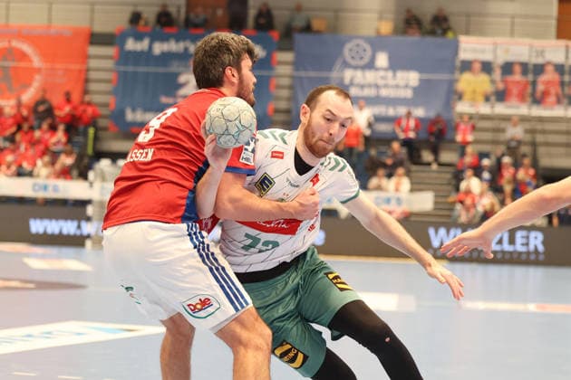 Handball Daikin Handball Bundesliga 2025 2026 - Handball Verein Hamburg vs. GWD Minden Jacob Arenth Lassen (Hamburg),Alexander Weck (Minden), Sporthalle Hamburg Hamburg