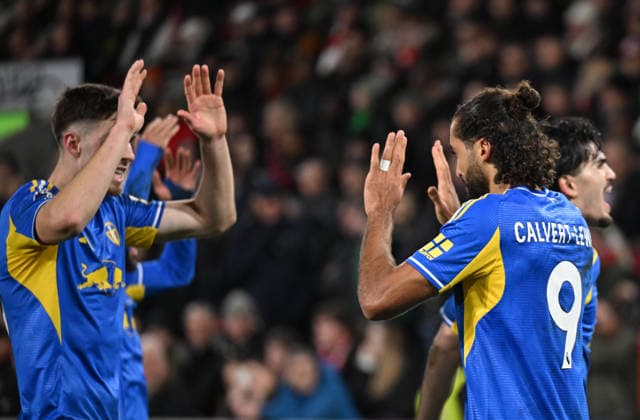 14th December 2025; Gtech Community Stadium, Brentford, London, England; Premier League Football, Brentford versus Leeds United; Dominic Calvert-Lewin of Leeds United celebrates with their team after scoring in 79th minute for 1-1  SimonxWest