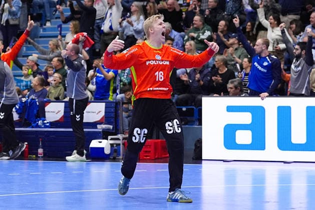 14.12.2025, xydrx, Handball, 1.HBL, VfL Gummersbach - SC Magdeburg, Schwalbe-Arena: Bertram Obling (VfL Gummersbach 16) jubelnd Photo: xYannisxDreimannxPressefotoKochx Nordrhein-Westfahlen Deutschland