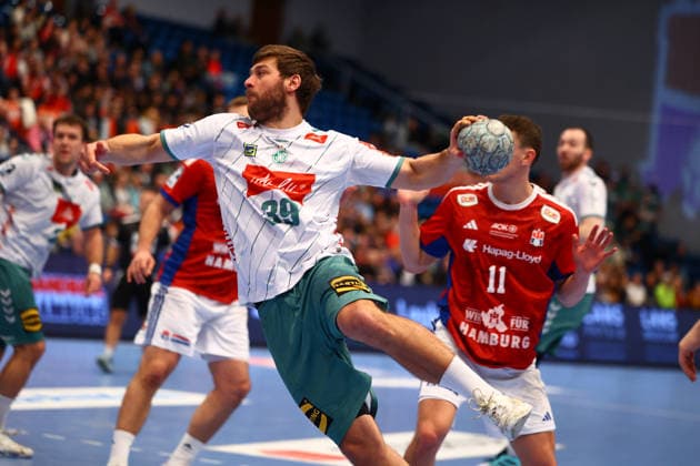 Handball I Herren I Saison 2025 2026 I Bundesliga I 17. Spieltag I HSV Hamburg - GWD Minden I 14.12.2025 Malte Donker (39, GWD Minden) Hamburg Alsterdorfer Sporthalle Hamburg Deutschland Copyright: xLobeca RalfxHomburgx