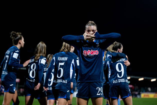 GER, RB Leipzig vs TSG 1899 Hoffenheim, Fussball Google Pixel Frauen Bundesliga, 13. Spieltag, Saison 2025 2026, 14.12.2025 DFB regulations prohibit any use of photographs as image sequences and or quasi-video GER, RB Leipzig vs TSG 1899 Hoffenheim, Fussball Google Pixel Frauen Bundesliga, 13. Spieltag, Saison 2025 2026, 14.12.2025 Leipzig Copyright: xEibner-Pressefoto Memmlerx EP_MMR