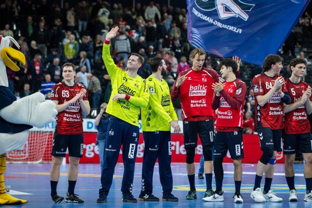 DAIKIN HBL: SG Flensburg-Handewitt vs Rhein-Neckar Löwen; 14.12.25 Jubel nach Sieg Team SG Flensburg-Handewitt DAIKIN HBL: SG Flensburg-Handewitt vs Rhein-Neckar Löwen, GP JOULE Arena am 14.12.25 Copyright: xBEAUTIFULxSPORTS MarioxM.xKobergx