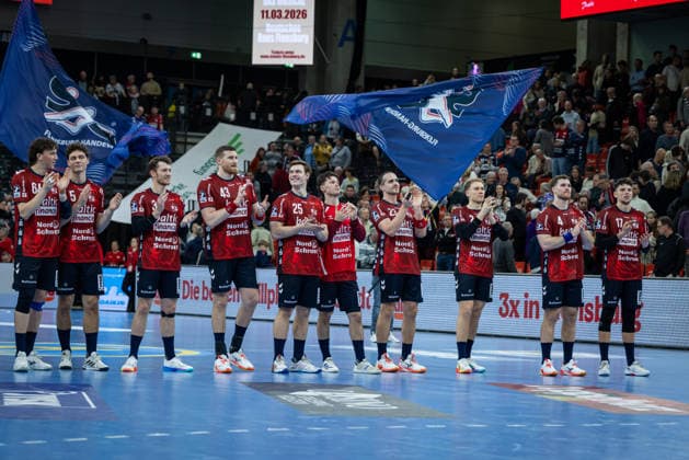 DAIKIN HBL: SG Flensburg-Handewitt vs Rhein-Neckar Löwen; 14.12.25 Jubel nach Sieg Team SG Flensburg-Handewitt DAIKIN HBL: SG Flensburg-Handewitt vs Rhein-Neckar Löwen, GP JOULE Arena am 14.12.25 Copyright: xBEAUTIFULxSPORTS MarioxM.xKobergx