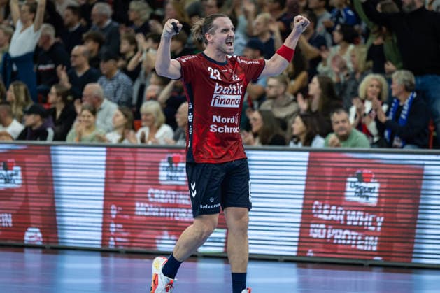 DAIKIN HBL: SG Flensburg-Handewitt vs Rhein-Neckar Löwen; 14.12.25 Jubel Torjubel bei Kent Robin Tønnesen (Nr.23, SG Flensburg-Handewitt) DAIKIN HBL: SG Flensburg-Handewitt vs Rhein-Neckar Löwen, GP JOULE Arena am 14.12.25 Copyright: xBEAUTIFULxSPORTS MarioxM.xKobergx