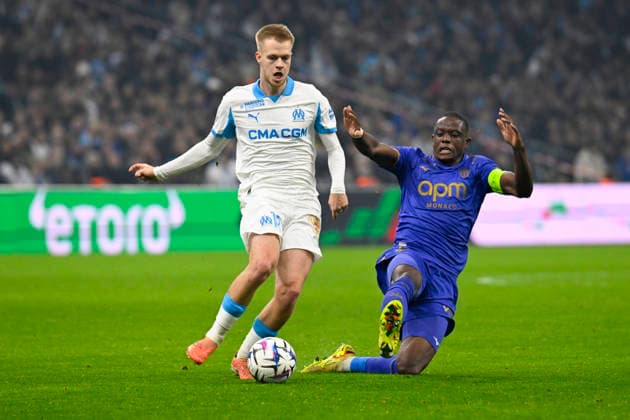 FOOTBALL : Olympique de Marseille VS AS Monaco - Ligue 1 Mc™Donalds - 14 12 2025 Arthur Vermeeren (OM) Denis Zakaria (ASM) - Ligue 1 Mc™Donalds match between Olympique de Marseille and AS Monaco on December 14, 2025 at the Orange Velodrome Stadium in Marseille. MarseilleFrance  Copyright: xWilliamxCannarellax